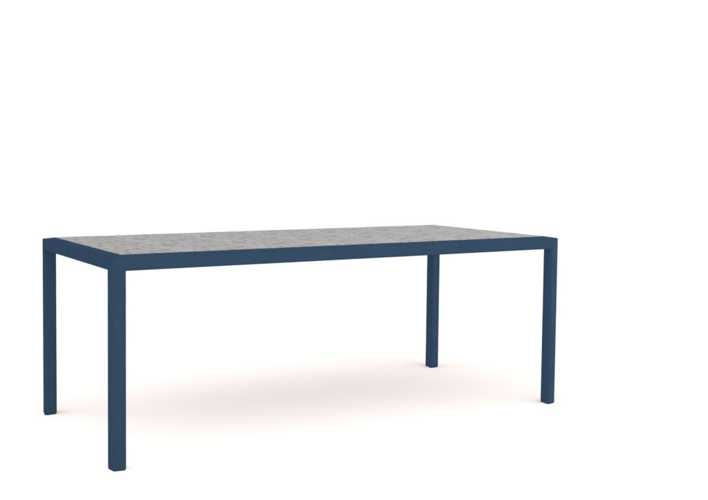 VICTUS DINING TABLE